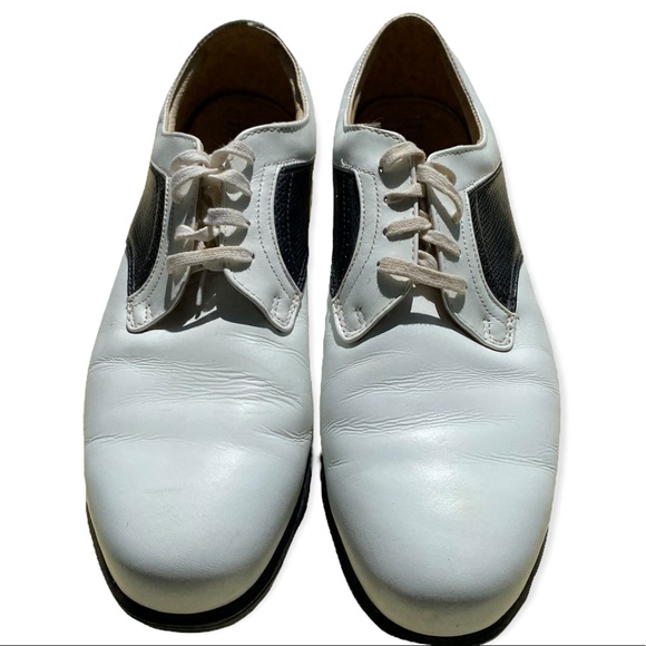 Nike Shoes - Women Nike Golf Verdana Last shoes Sz 10 leather White Black  lace up